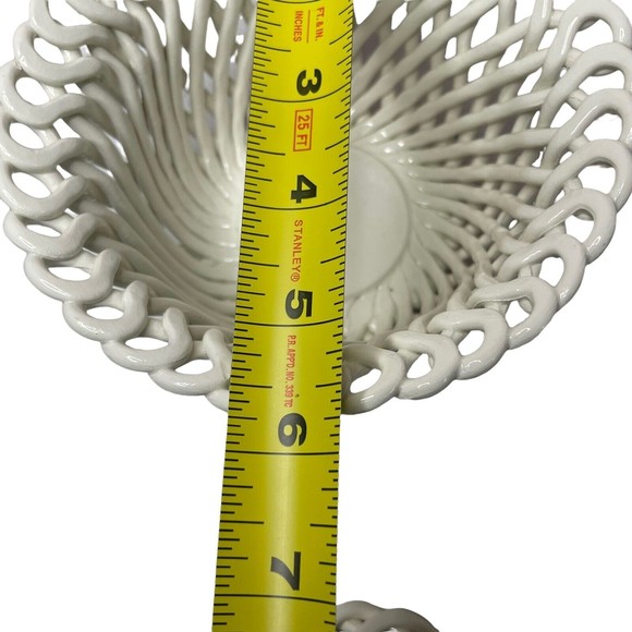 Vintage Capodimonte Woven Lattice Porcelain Basket w Lid Rose Design 6" high - Picture 8 of 9